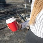 Kelímek na kávu "Premium Deluxe" malý, Standardní modrá PP/Bílá